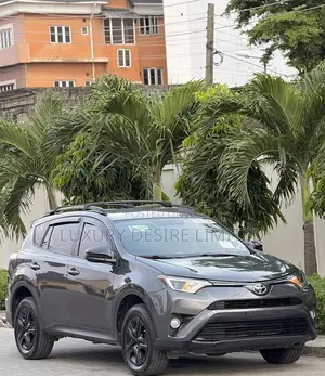 Toyota RAV4 2015 Gray