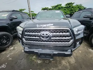 Toyota Tacoma 2019 Black