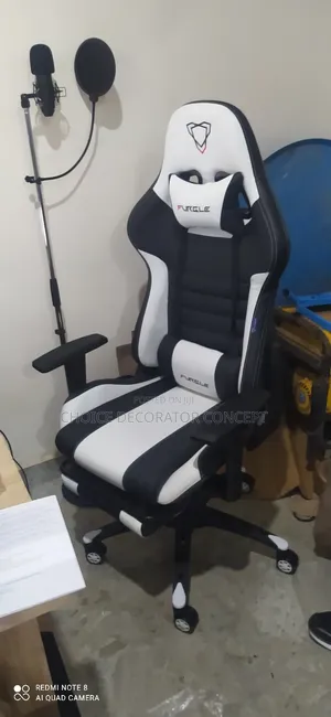 Furgle Gaming Chair (White and Black)