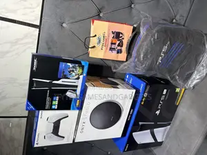 Brand New Ps 5 Pro 2tb , Extra Pad , Onyx Studio 9 , Charging Dock