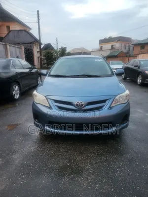 Toyota Corolla LE 4dr Sedan (1.8L 4cyl 4A) 2013 Blue