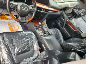 Lexus LX 570 (5 seats) AWD 2018 Black