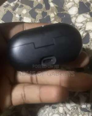 Beats Solo Buds
