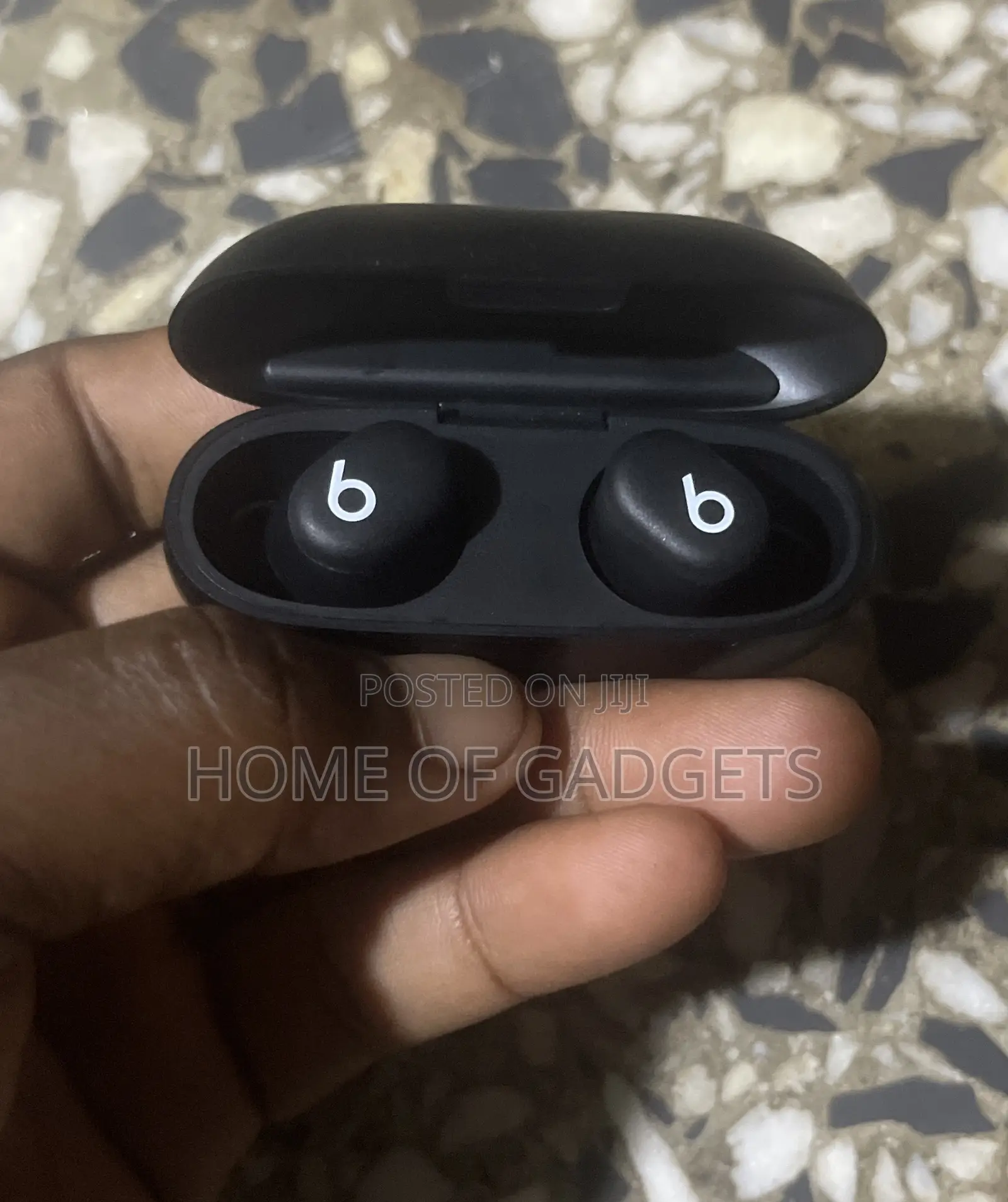 Beats Solo Buds