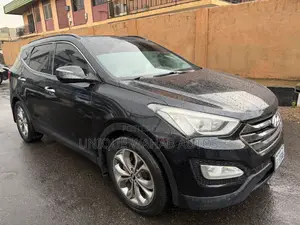 Hyundai Santa Fe 2015 Black