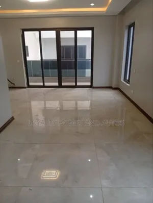 4bdrm Maisonette in Admiralty Lekki for rent