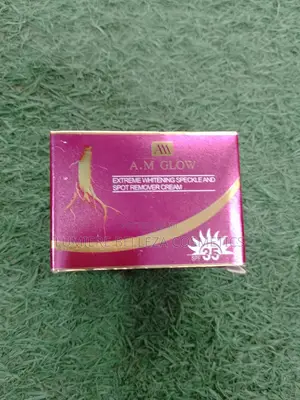 A.M Glow Extreme Whitening Speckle And Spot Remover Cream Spf 35