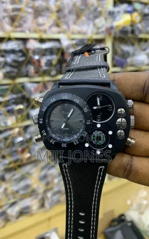 Oulm Triple Time Leather Watch