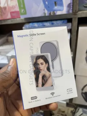 Magnetic Selfie Screen