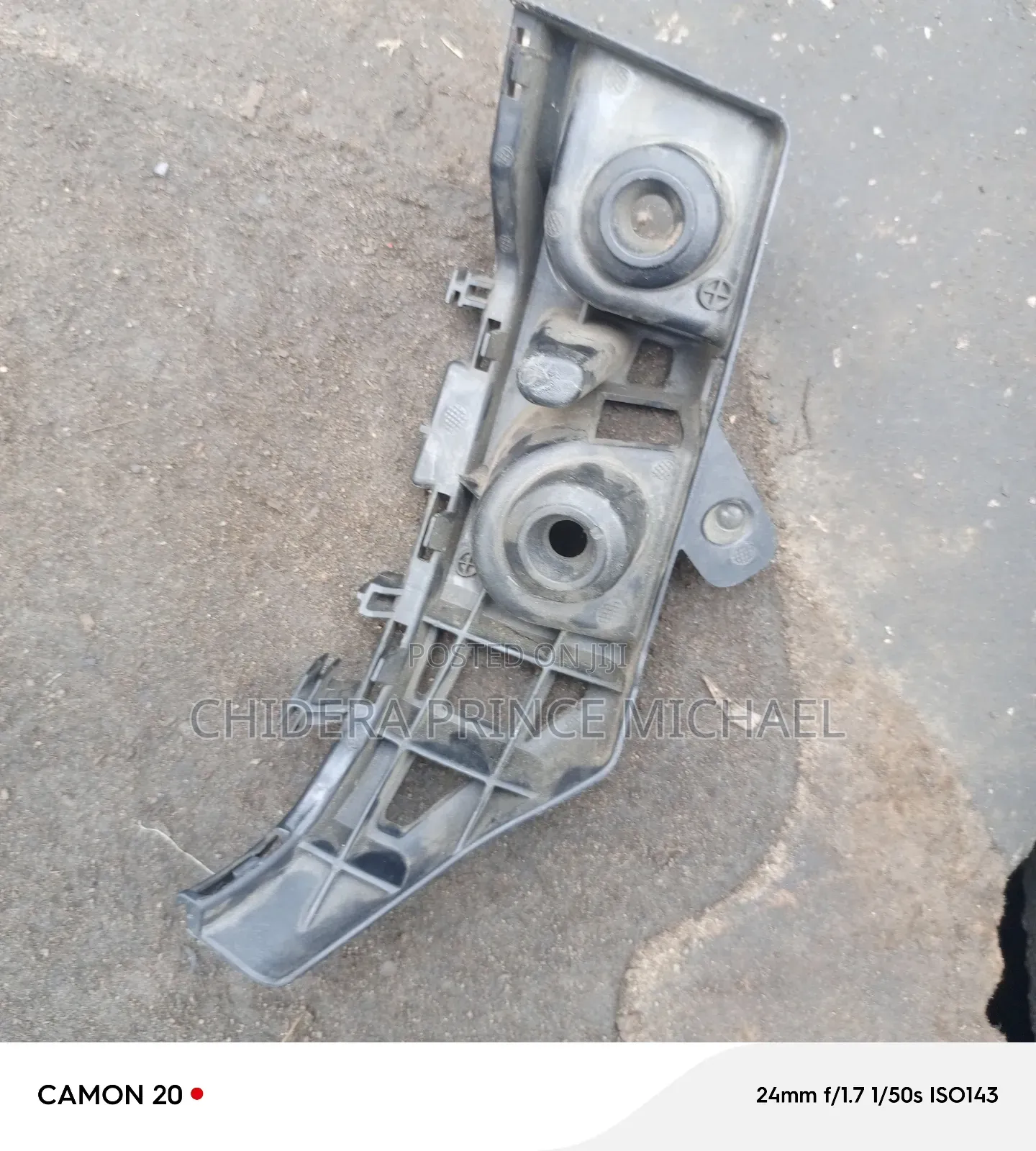 Back Bumper Hanger Clip for Gla250