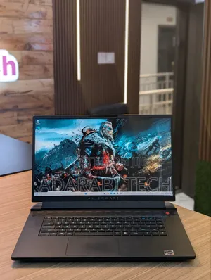 Laptop Dell Alienware M17 R5 16GB AMD Ryzen 9 SSD 1T
