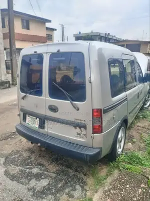 Opel Vivaro 2005 Grey