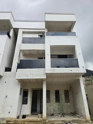 Furnished 4bdrm Townhouse/Terrace in Ikeja for sale