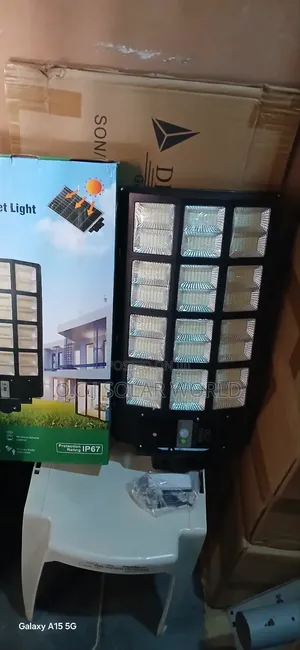 24 Eyes Solar Street Light All In One 5000watts