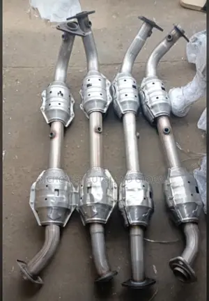 Lexus Lx570 Center Catalyst Converter .