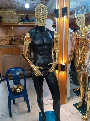 Black And Gold Basket Head Male Mannequin