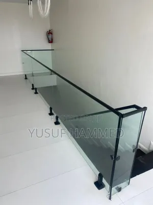 Stainless Steel Glass Rails With Tempered
