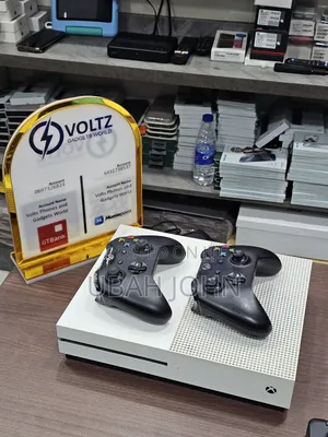 Clean Xbox One S 1tb With 16 Pre-Loaded Games