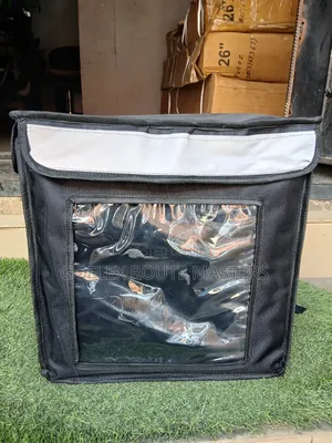 Lightweight Insulated Delivery Bag for Bicycle Riders