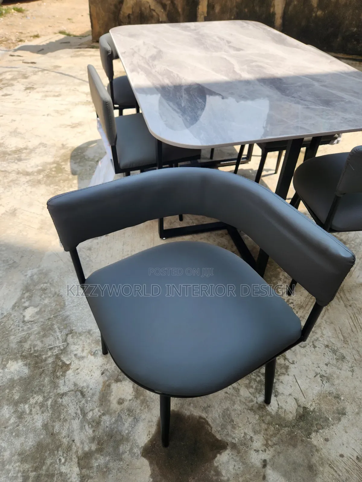Dining Table by 6 Seater