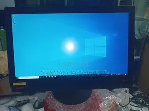 Desktop Computer Lenovo ThinkCentre M900 8GB Intel Core i5 SSD 256GB
