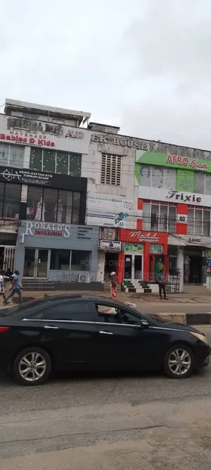 Office Complex on Major Road