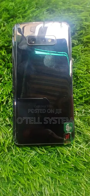 Samsung Galaxy S10e 128 GB Black