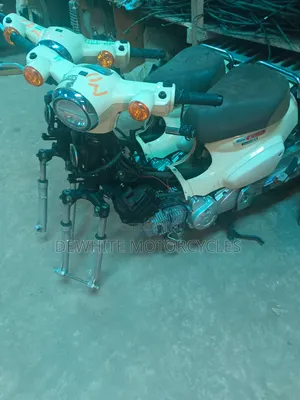 Honda CB 2022 White