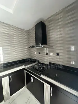 3bdrm Bungalow in Warri for sale