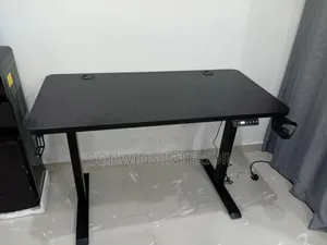 Adjustable Electric Office Desk – Modern Durable