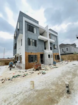 Furnished 4bdrm Duplex in Maryland for sale