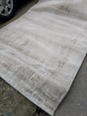 Super Standard Quality Center Rug Carpet Size 5ft/7ft