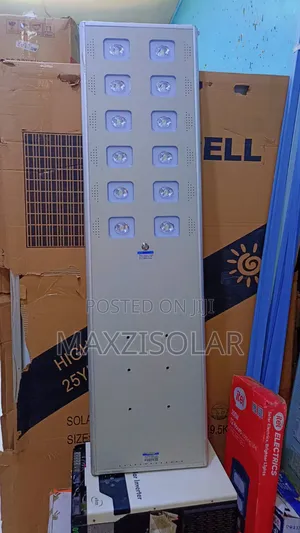 100watts Wakatek All In One Solar Street Light