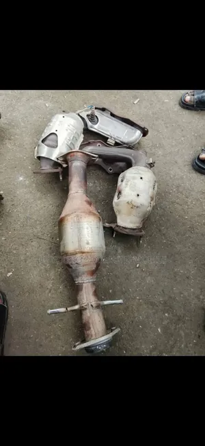 Complete Three Catalyst for Lexus Rx 350 2012 Model
