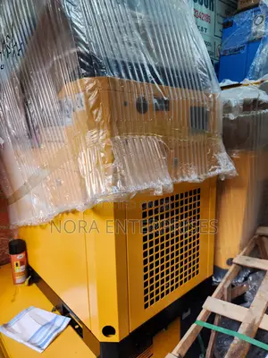 10hp/7.5kw Screw Air Compressor Machine 10bar