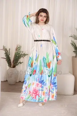 Plus Size Pleated Floral Maxi Dress With Black Belt