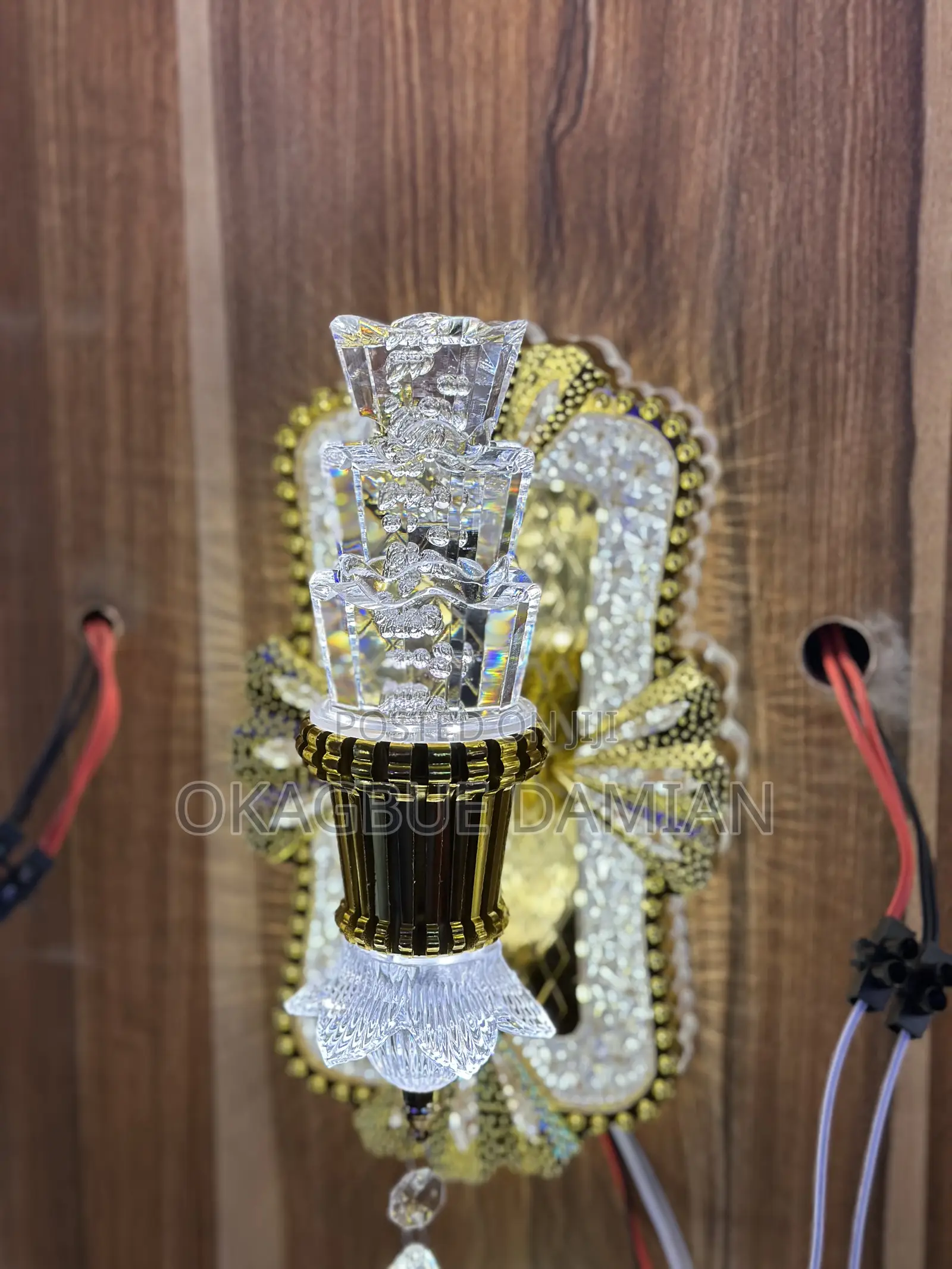 Luxurious Led Wall Light