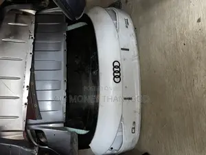 Back Boot Audi Q3 2013