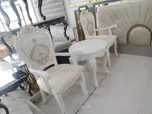 You and Me Royal Chair and Table