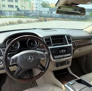 Mercedes-Benz M Class 2014 Silver