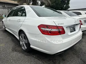 Mercedes-Benz E350 Base 4Matic Sedan AWD (3.5L 6cyl 7A) 2013 White