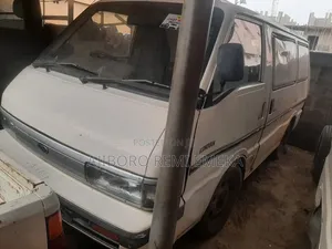 Ford Excursion 1995 White