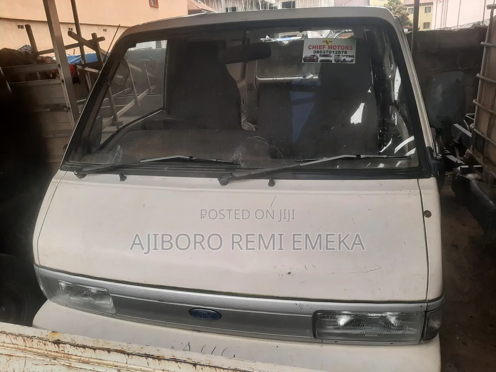 Ford Excursion 1995 White