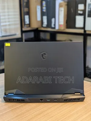 Laptop MSI GP66 LEOPARD 10UG 16GB Intel Core I7 SSD 1T