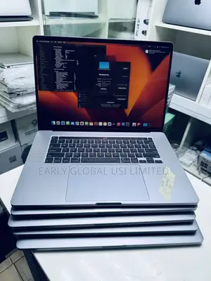 Laptop Apple MacBook Pro 2019 16GB Intel Core I7 SSD 512GB