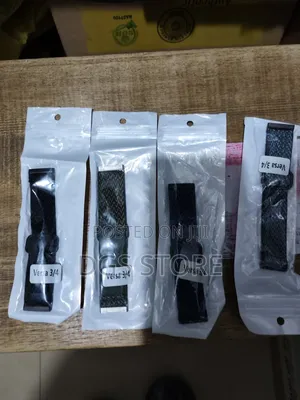 Fitbit Versa 3,4 Strap Loop