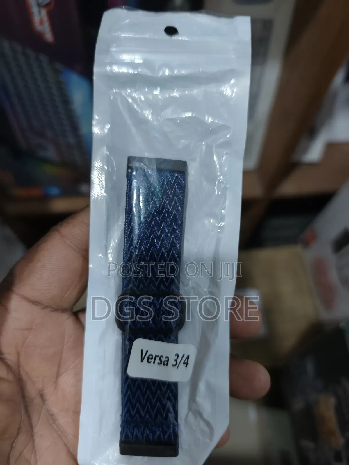 Fitbit Versa 3,4 Strap Loop