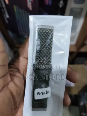 Fitbit Versa 3,4 Strap Loop
