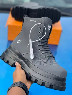 High Quality Naked Wolfe Boots