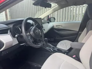 Toyota Corolla LE 2021 Red